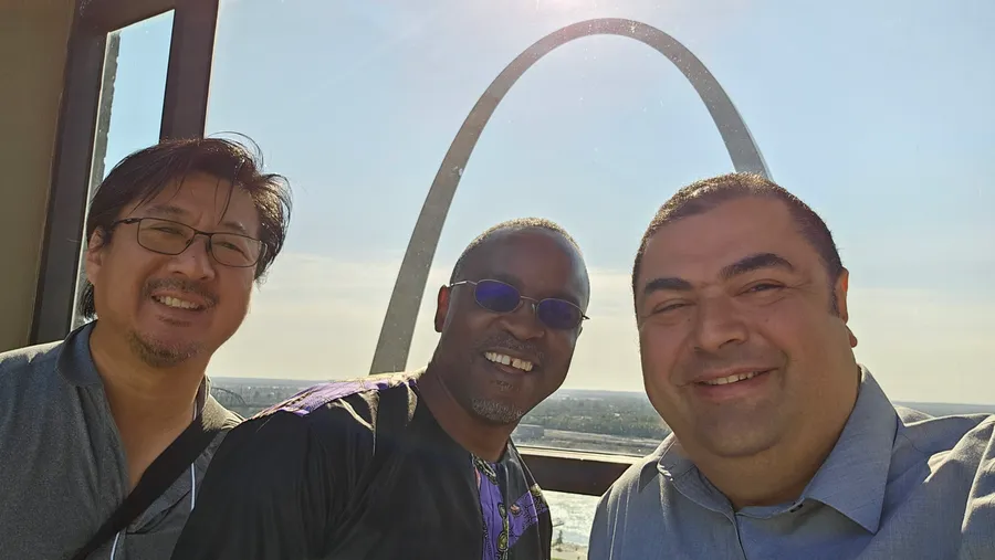 Learning the Denomination Together